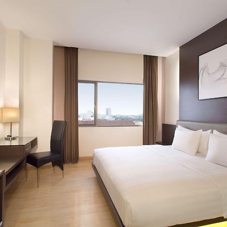 Radisson Medan Hotell Rum bild