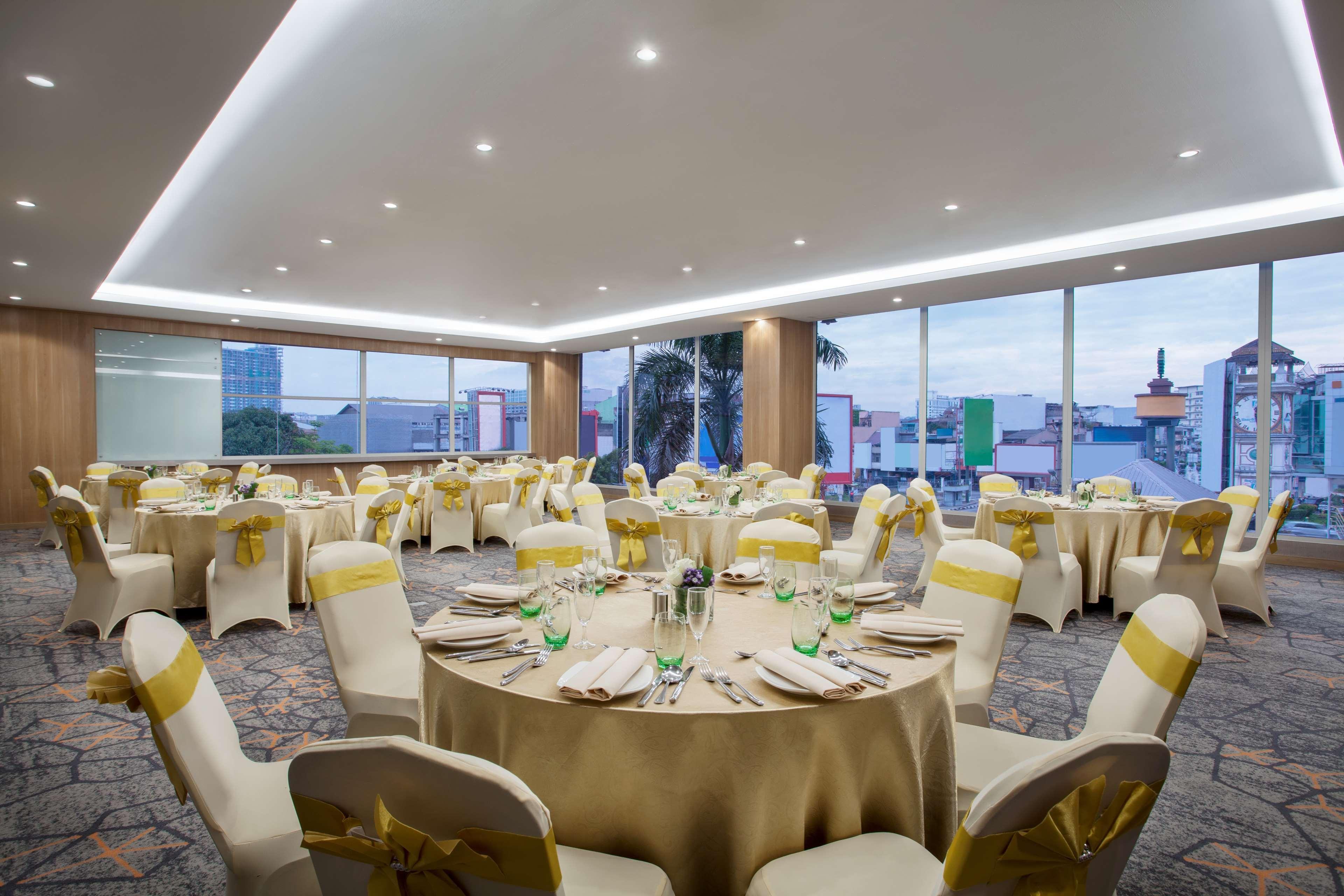 Radisson Medan Hotell Exteriör bild