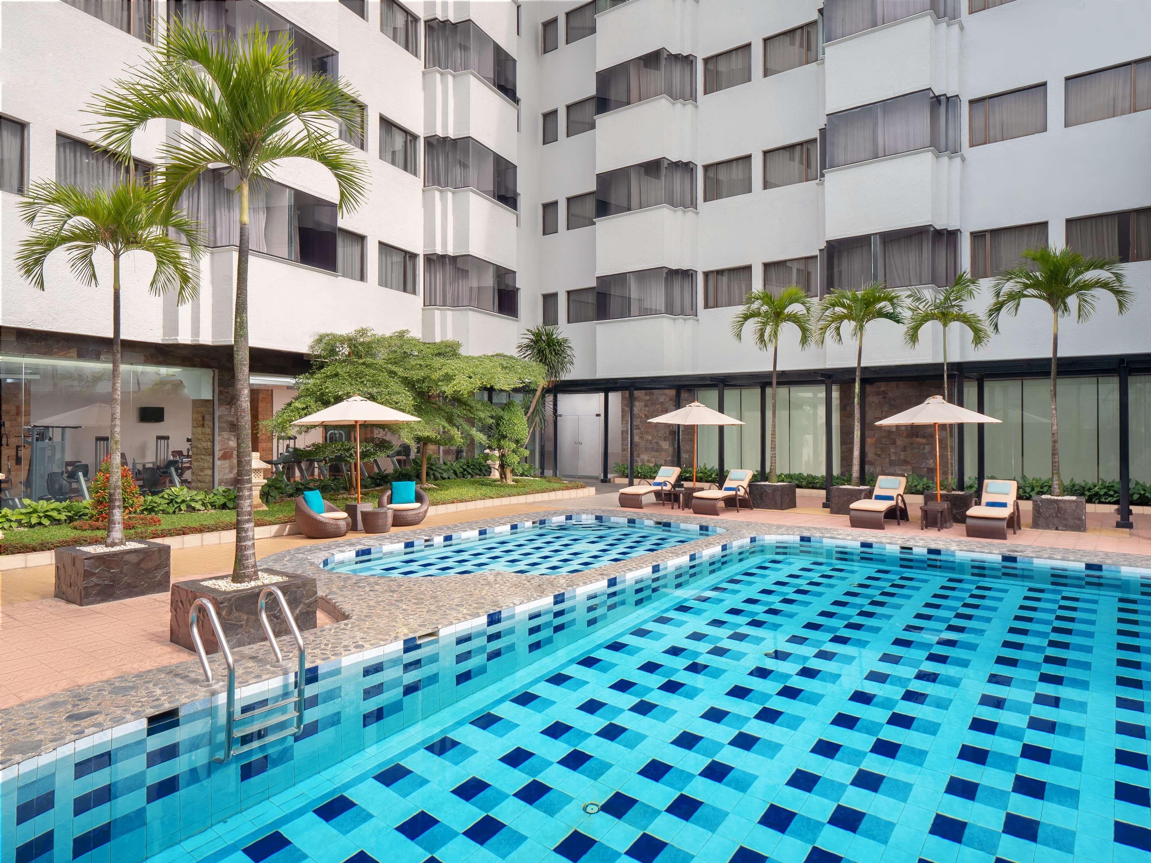 Radisson Medan Hotell Exteriör bild