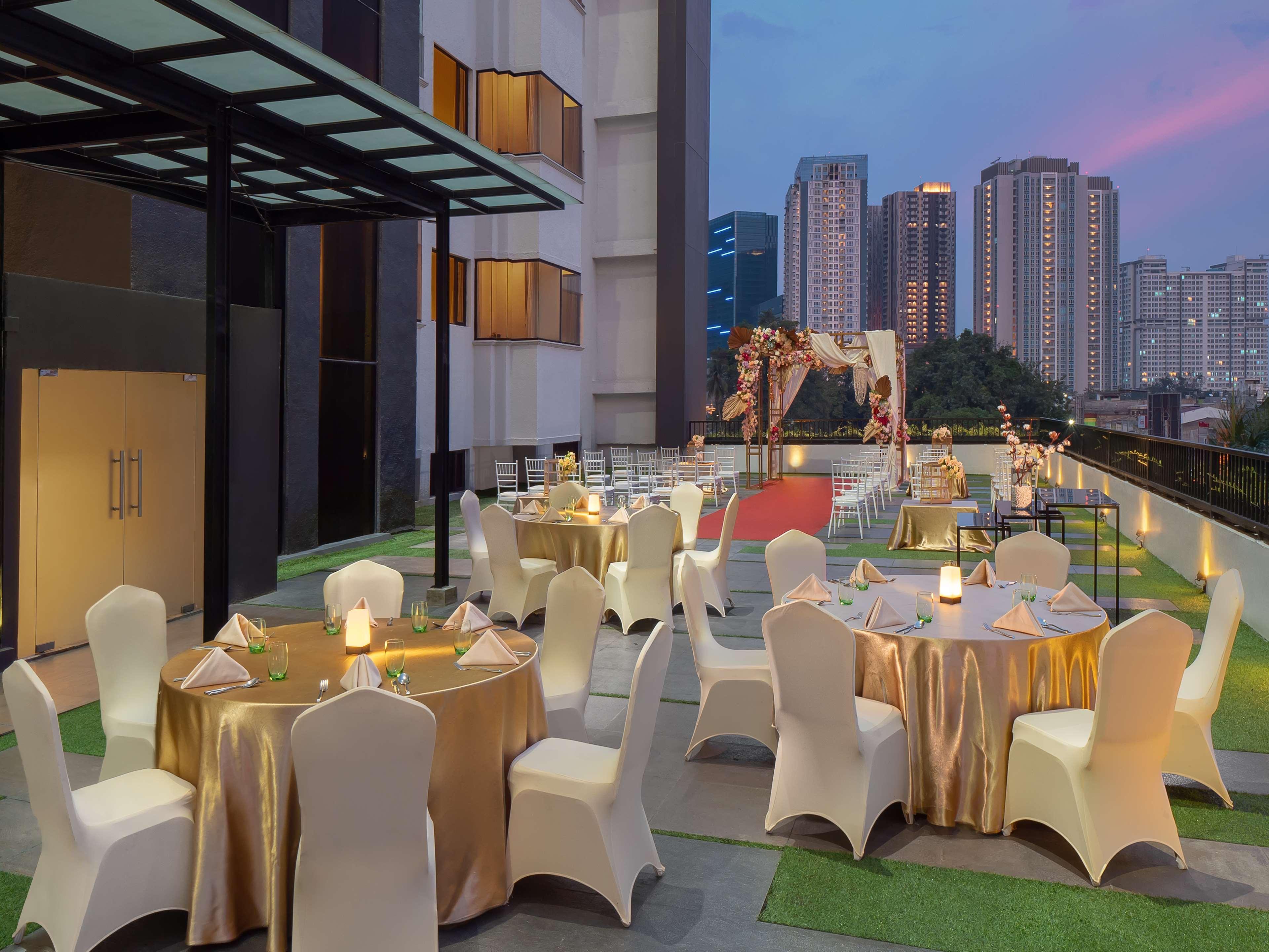 Radisson Medan Hotell Exteriör bild