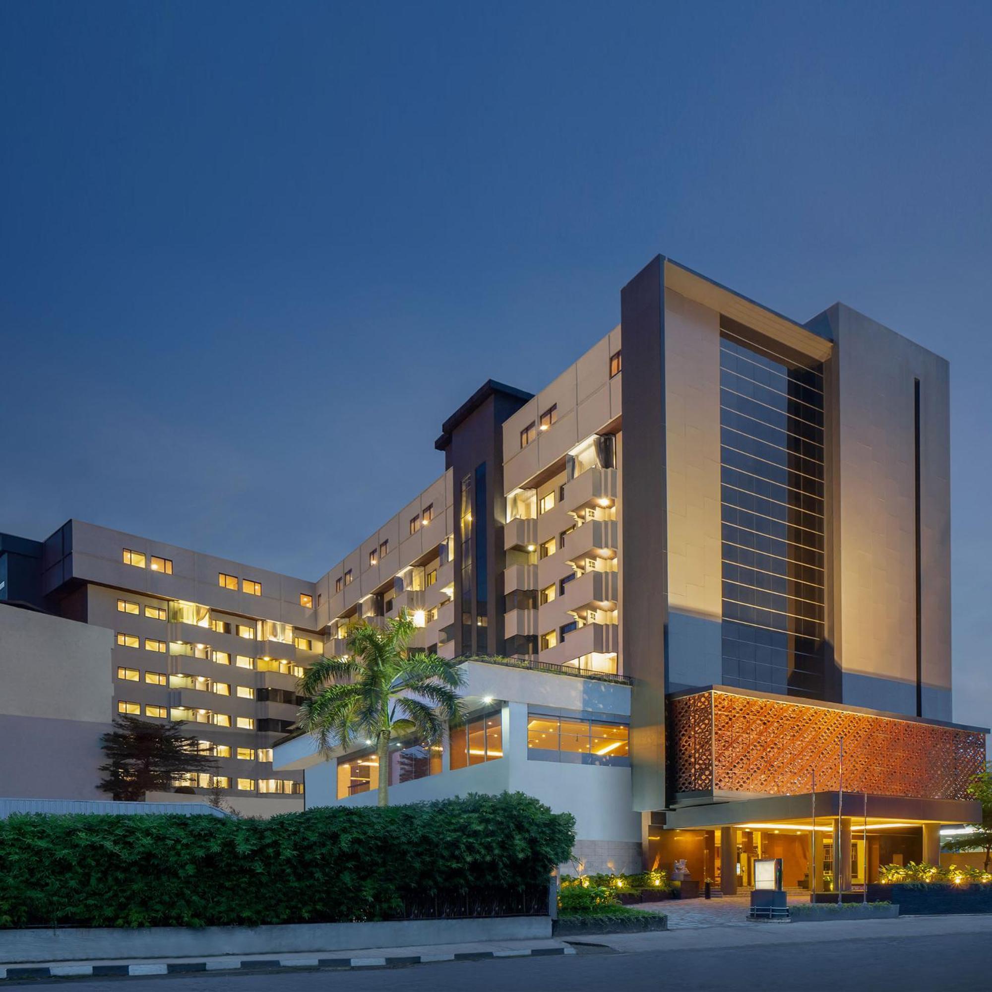 Radisson Medan Hotell Exteriör bild